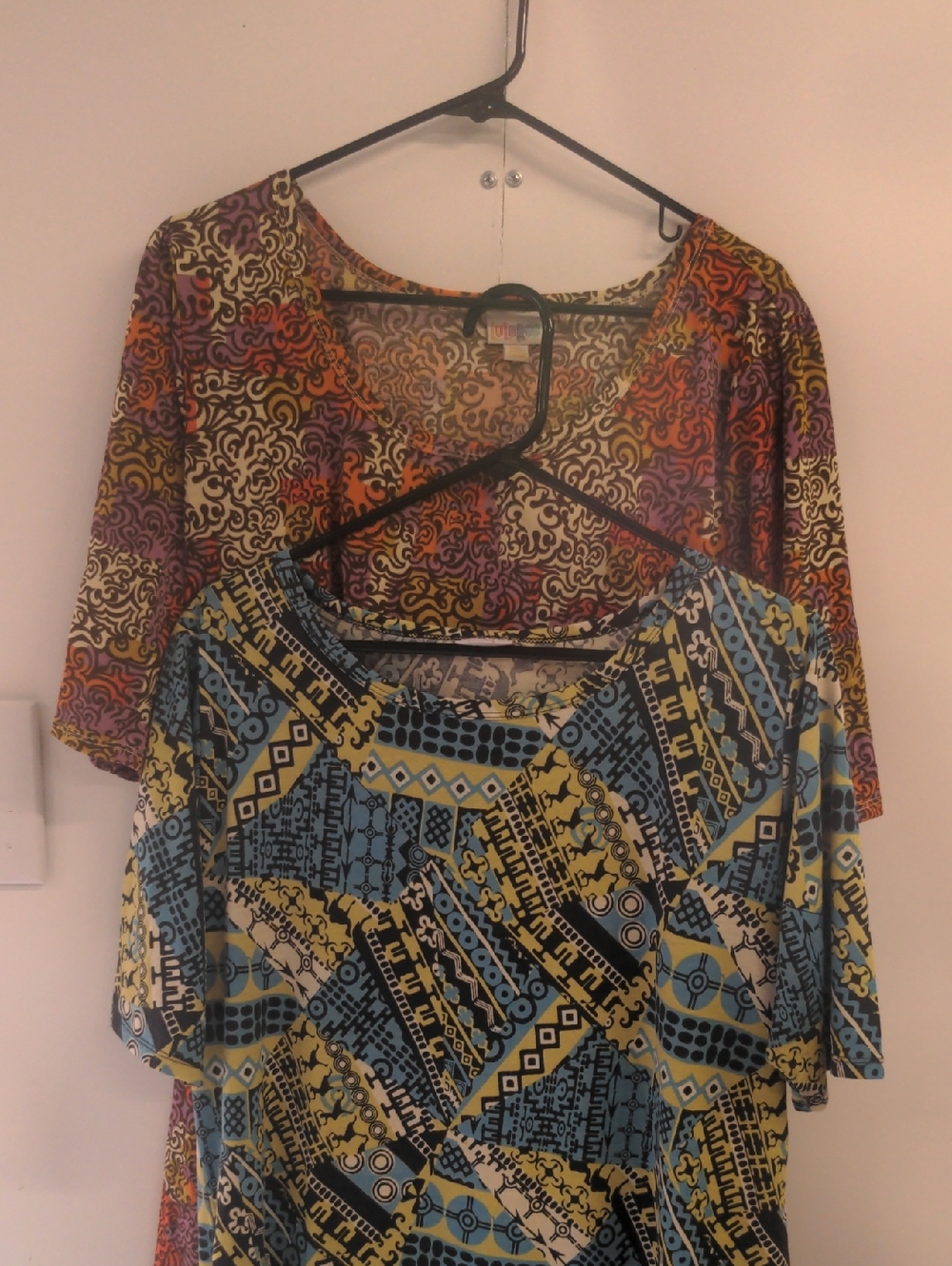 LuLaRoe Blue, Yellow & Black Geometric Scoop Neck Top